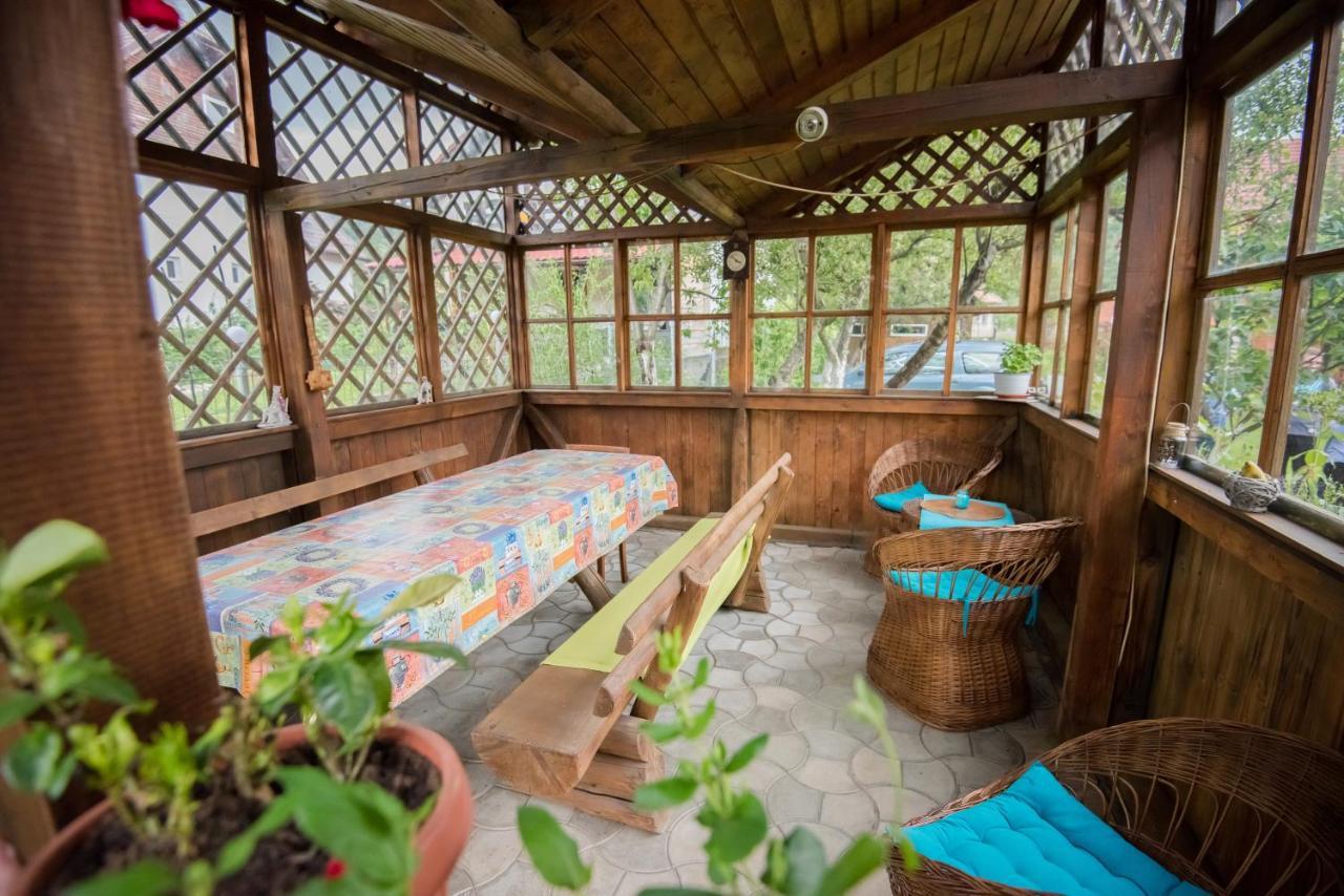 Vila Chic M Hotel Moieciu de Jos Ngoại thất bức ảnh