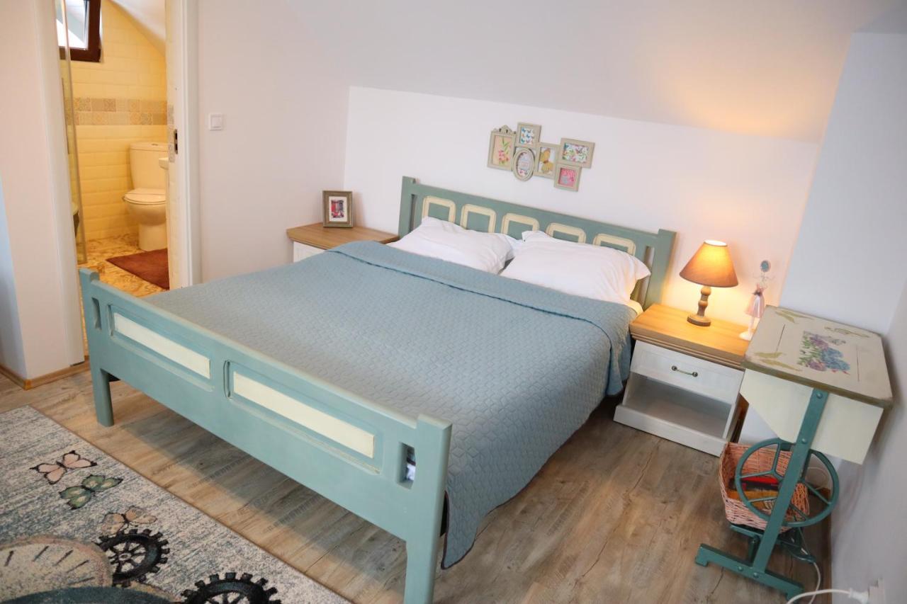 Vila Chic M Hotel Moieciu de Jos Ngoại thất bức ảnh